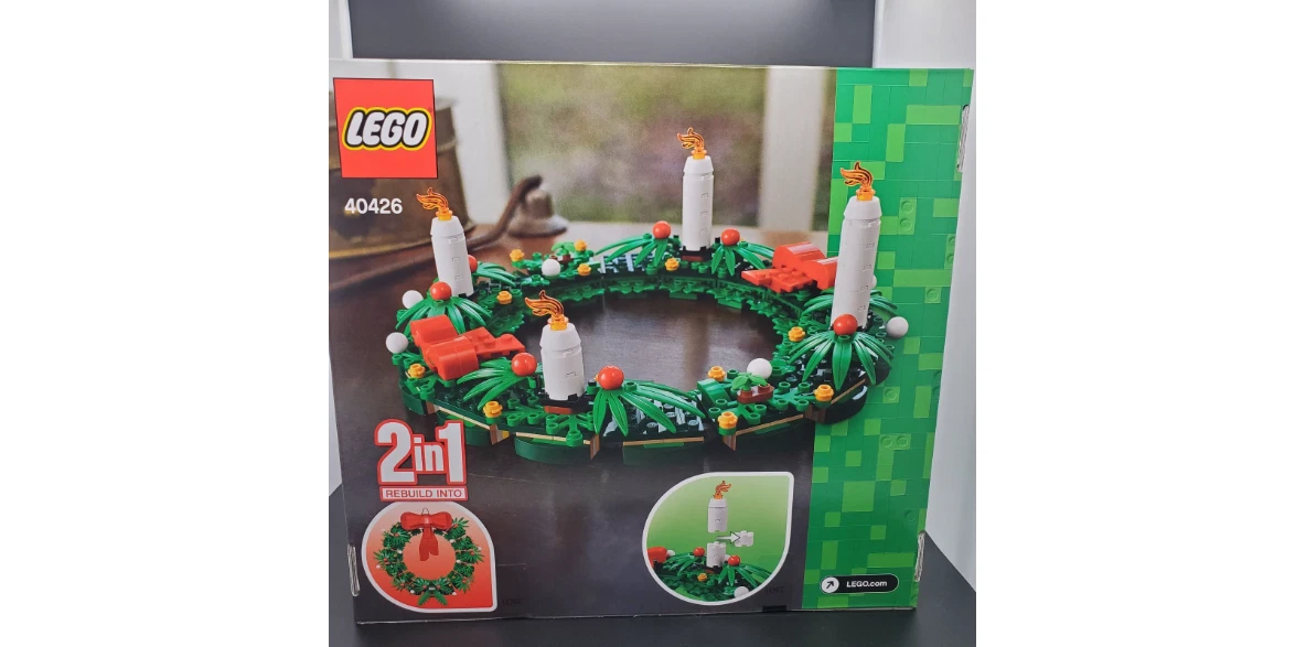 LEGO Christmas Wreath 2 in 1 510 Pieces Set 40426 Building Kit Holiday Gift