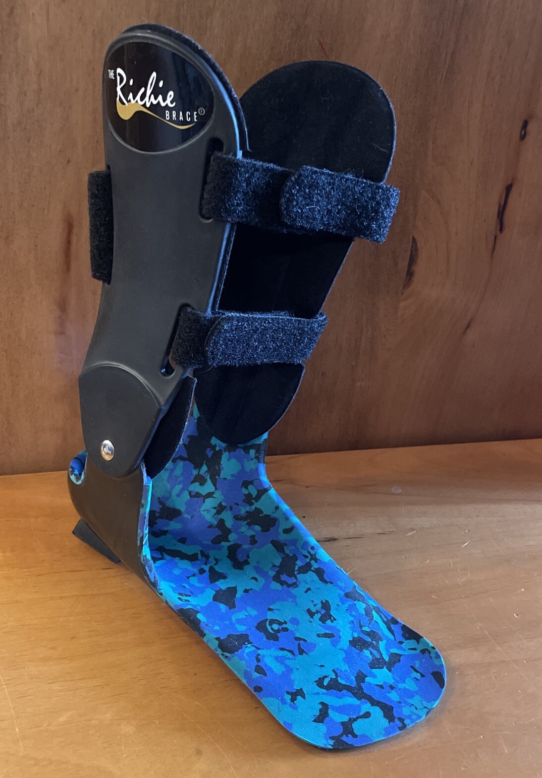 The Richie Brace Right Foot/Ankle Foot Drop Hanger Support Men’s Womens