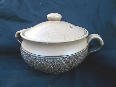 Denby Cotswold Bedeckt Casserole. Kapazität 2 Pints