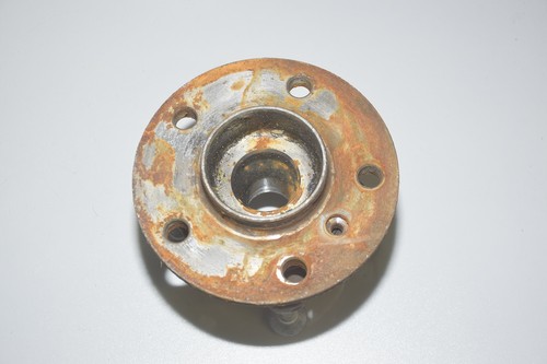 BMW F46 218d xDrive F40 F44 F45 F39 F48 Radnabe mit Lager 6852157 6867926