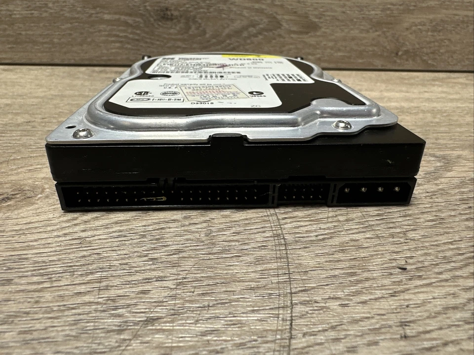 Western Digital Caviar WD800PB-00EPA0 80GB IDE Hard Disk Drive - Image 4 of 4