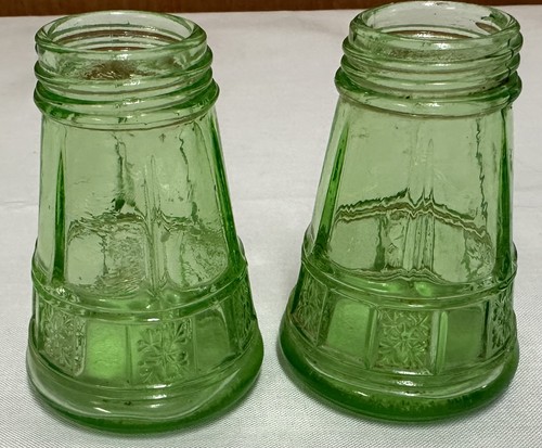Vintage Depression Glass DORIC pattern Green Salt & Pepper Shakers