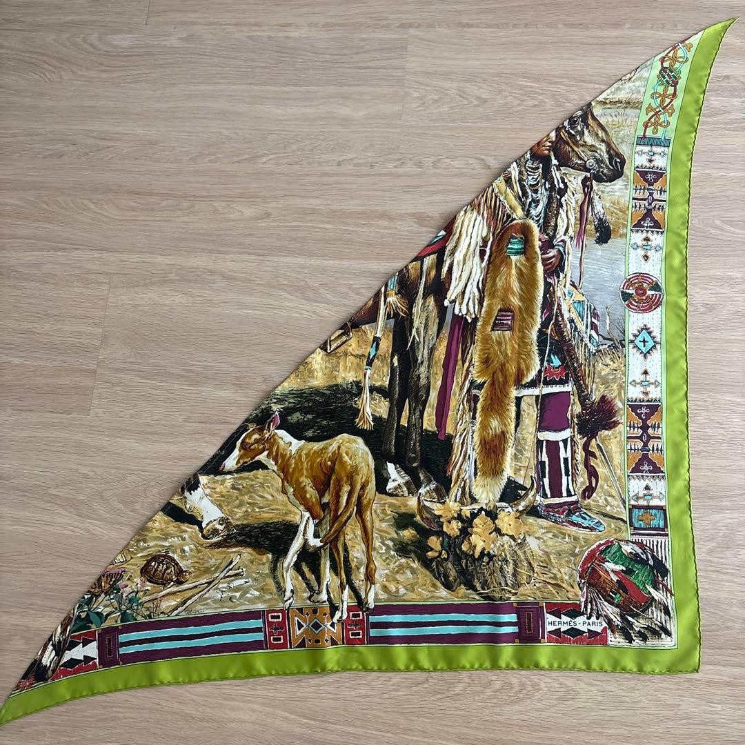 HERMÈS Les Cheyennes Scarf Triangular 84x130cm Gr… - image 3