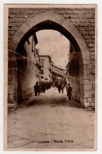 A6 CARTOLINA FOGGIA LUCERA PORTA TROIA VIAGGIATA 1947