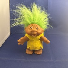 Thomas Dam Boy PLAYMATES Troll Doll Brown Eyes Green Hair 5.5 Inches 1986