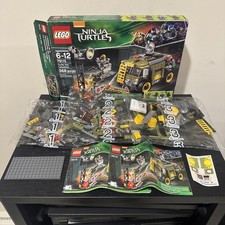 LEGO Teenage Mutant Ninja Turtles: Turtle Van Takedown (79115) for