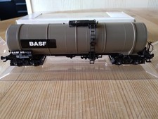 Märklin  Kesselwagen BASF Grau  4754 auf Basis Esso 