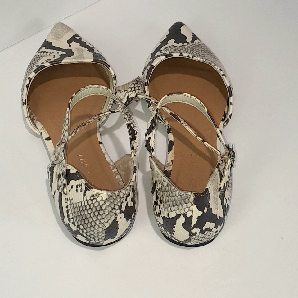 Madden Girl Shoes Womens 9 M Faux Snakeskin Pointed Toe Flats Strap Sandals - Image 4 of 4