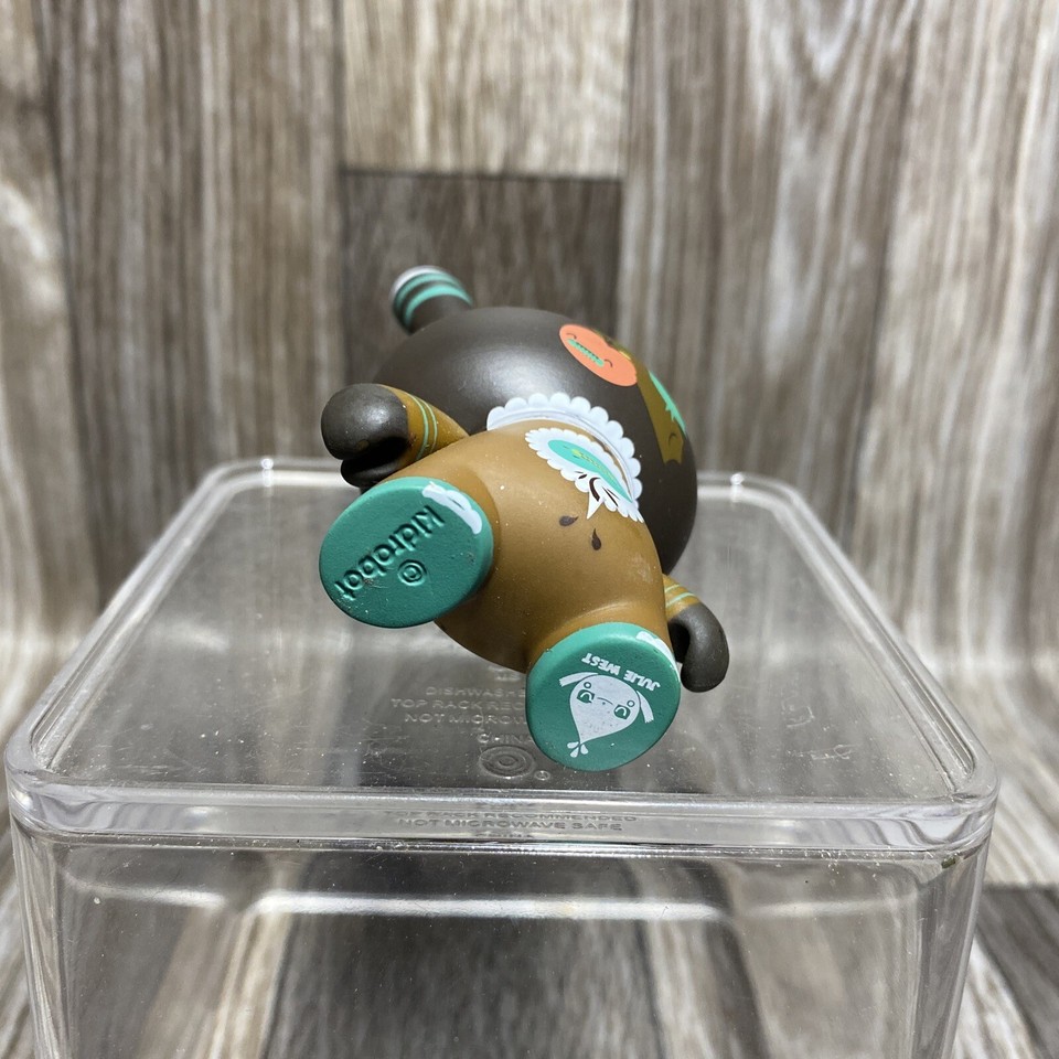 Kidrobot Dunny Art of War 2014 A-10 tank destroyer red chase DrilOne
