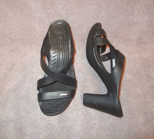 Crocs Cyprus IV High Heel Sandals Size 10 Black Slip On Comfort