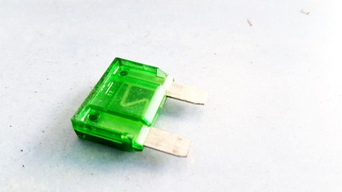 Chrysler Voyager 1998 Fuses 4635023, 30A #1007901-83