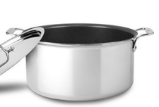 All-Clad 8-Qt D3 NON-STICK Bonded Dishwasher Safe Stock Pot with Lid (Scratch)