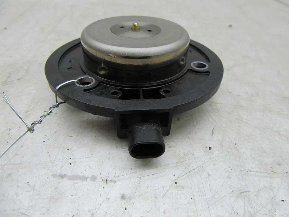 Volkswagen Golf 2015-2018 OEM árbol de levas ajuste magnético 06L109259 Foto 2 de 4