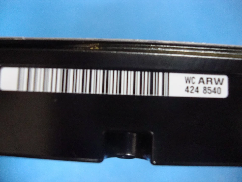 WESTERN DIGITAL IDE 320GB HARD DRIVE WD3200AAJB-22WGA0 DARNHTJMGN TESTED - Image 3 of 3
