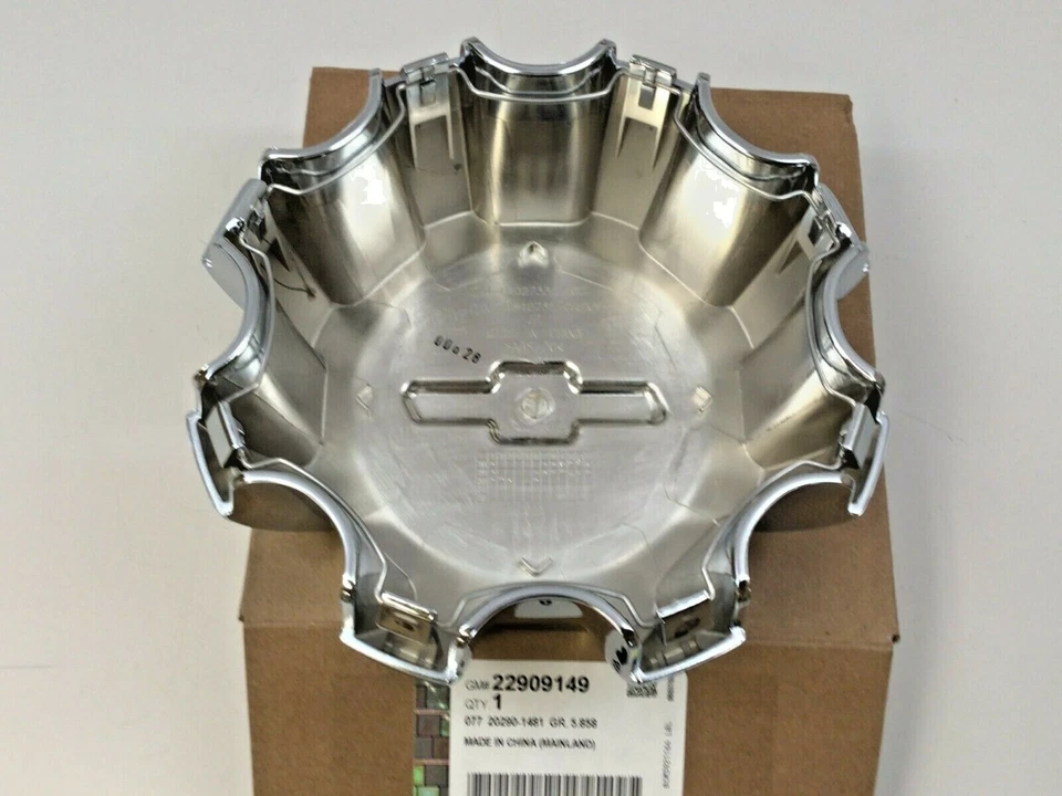 Tapacubos central de rueda cromada 15-19 Chevrolet Silverado 2500 3500 HD OEM 22909149 Foto 2 de 4
