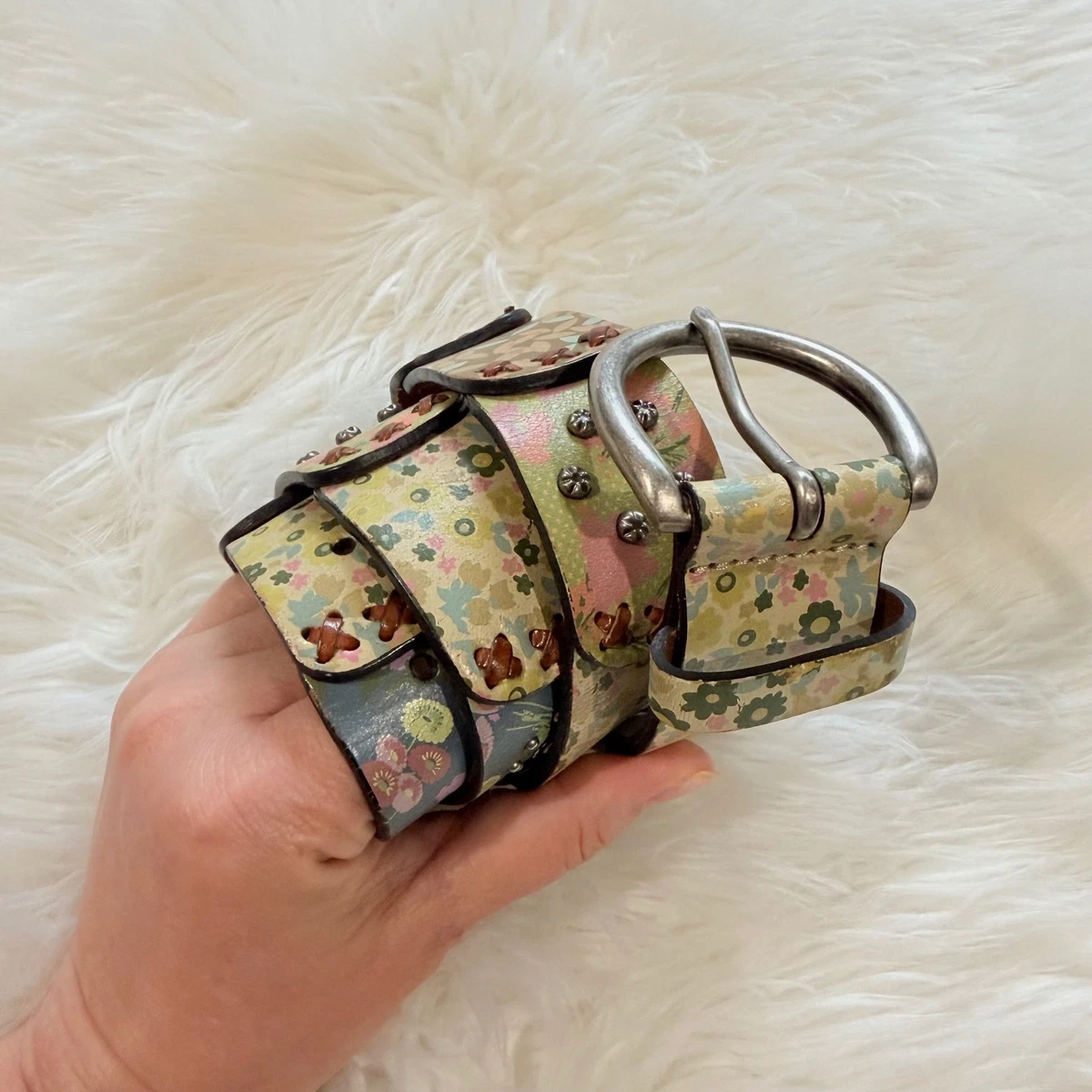 VTG Fossil Womens Medium Burgundy Leather Floral Stamped Studded Belt BT2817 200 $_57.JPG?set_id=8800005007 main image 3