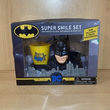 Batman 3-Piece Toothbrush and Toothbrush Holder Set Super Smile New
