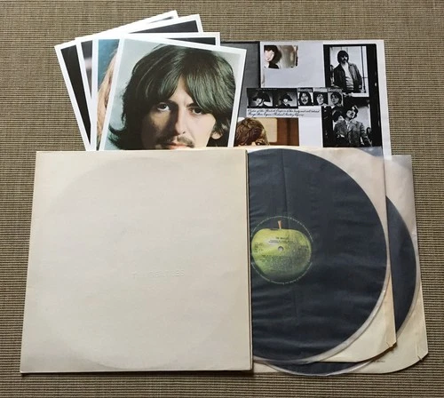 THE BEATLES S/T 'WHITE ALBUM' 2xLP 1973 UK APPLE STEREO PCS 7067/8 POSTER/PHOTOS