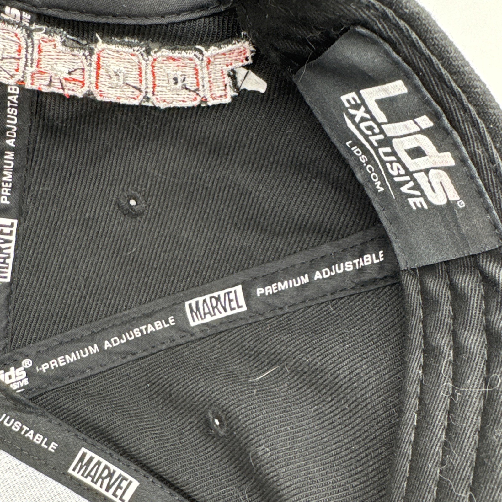 Lids Exclusive Marvel Comic Deadpool Snapback Bas… - image 6