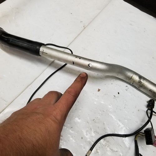 2013 Skidoo Summit XM 800 606I-T6 handlebars with throttle hot grips 506152538 - Picture 14 of 14