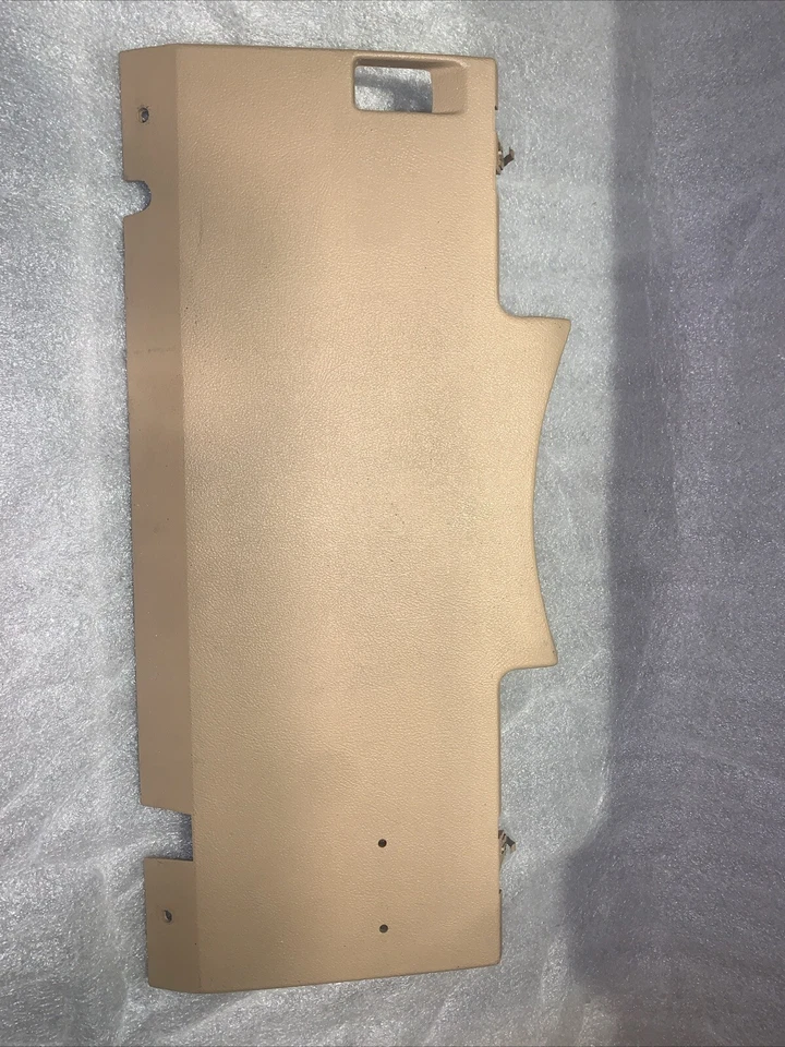 Rodillera Buick Roadmaster 1991-1993 panel reforzado beige tostado 10100631 Foto 2 de 4