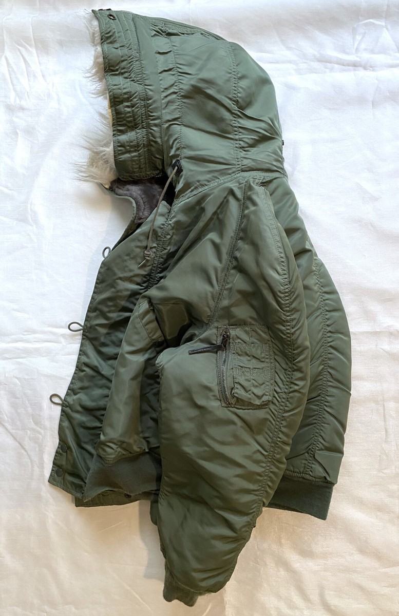 Vintage ALPHA IND JACKET FLYING MAN'S HEAVY ATTACHED HOOD N Vintage ALPHA IND JACKET FLYING MAN'S HEAVY ATTACHED HOOD N