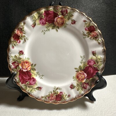 Vintage Royal Albert OLD COUNTRY ROSES 6 1/4'' BREAD Plate