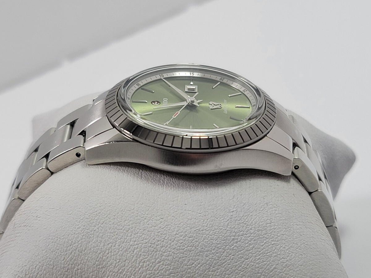 Rado Hyperchrome Golden Horse SWISS Automatic Green Dial Ladies