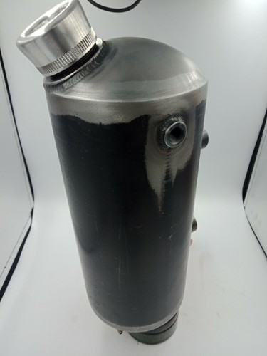 Tinworksinc Vertical Triumph Oil Tank 500 650 /Bobber/Cafe/Hardtail/TR6/T120