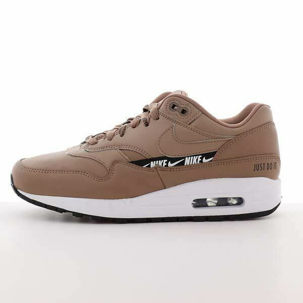 tan nike air max