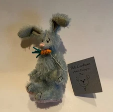 DEB CANHAM ARTIST DESIGNS “EDWARD”. MINI MOHAIR.GREY RABBIT -4”JOINTED- W/CARROT