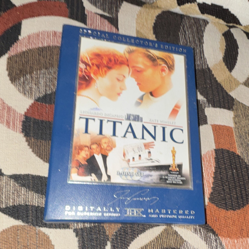 Paramount Titanic Special Collector's Edition DVD Widescreen Digitally Mastered…