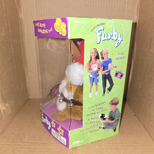Vintage Hasbro Electronic Reindeer Furby Special KB Toys Edition 70-794 (Sealed) - Picture 2 of 9