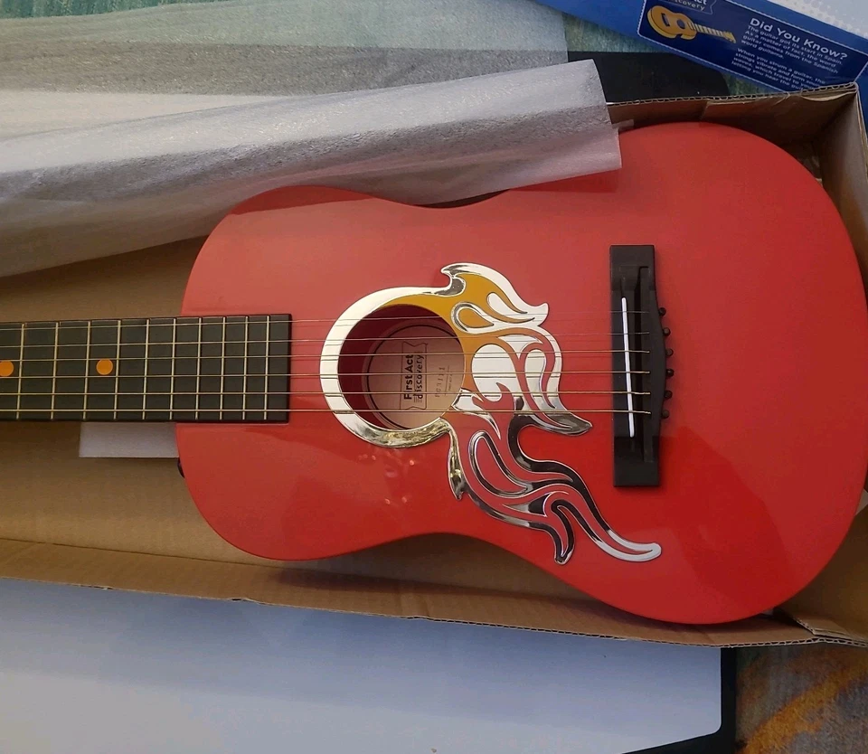 guitarra acústica Foto 2 de 3