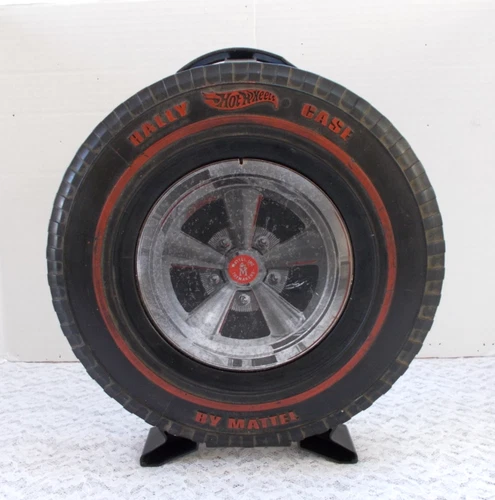 Vintage 1967 Hot Wheels Red Line 12 Car Collectors Rally Case  With All Decals