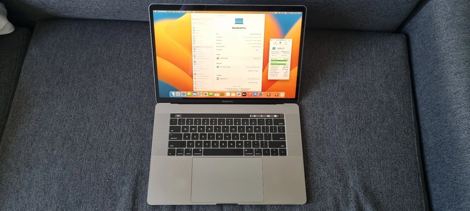 Apple MacBook Pro 15" 2017 · i7 · 16GB · 2TB, photo 1 sur 5
