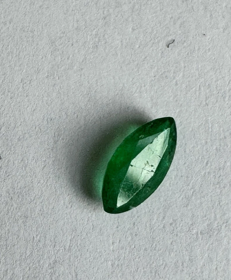 Piedra preciosa suelta natural con forma de marquesa esmeralda verde 3,5 por 6,5 mm 0,21 quilates Foto 4 de 4