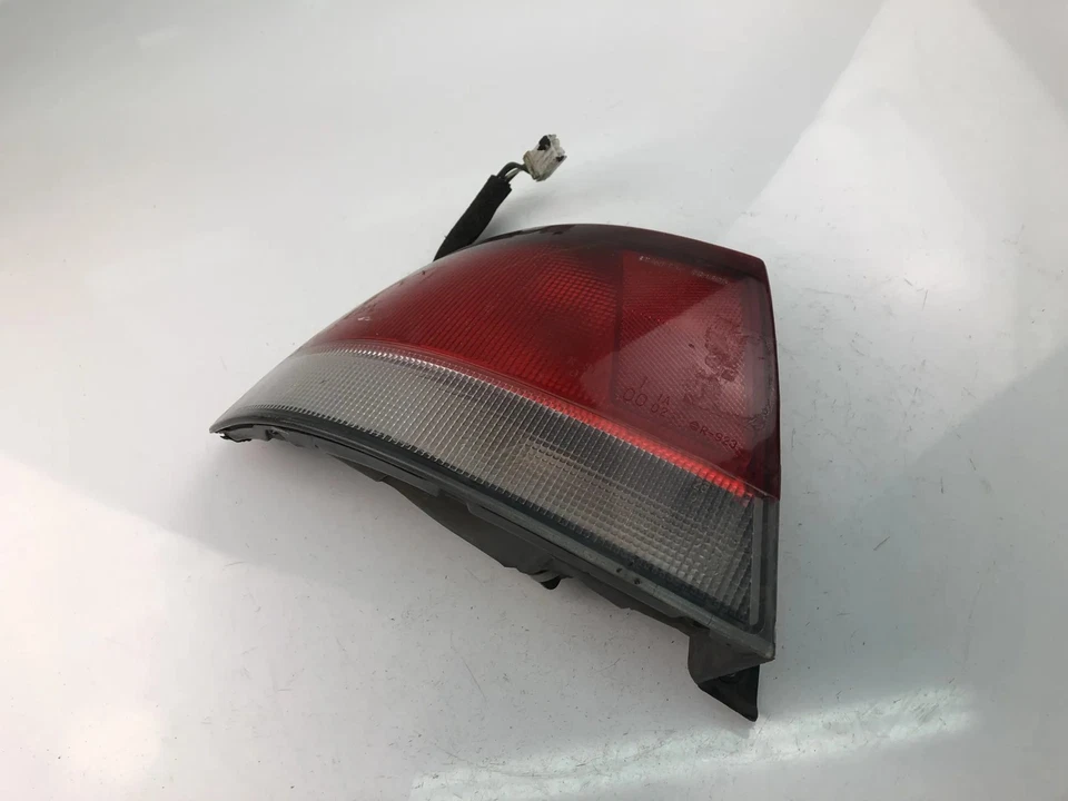 MAZDA 626 IV GE Feu Arrière Gauche 043-1395 1995 17983750 - Photo 1/4