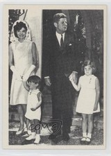1964 Topps The Story of John F Jacqueline Kennedy Jackie Caroline Jr #2 z6d