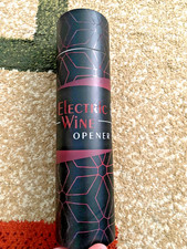 BRAND NEW Electric Wine Opener w Charger & Batteries Wine Lover Gift Uncle Viner