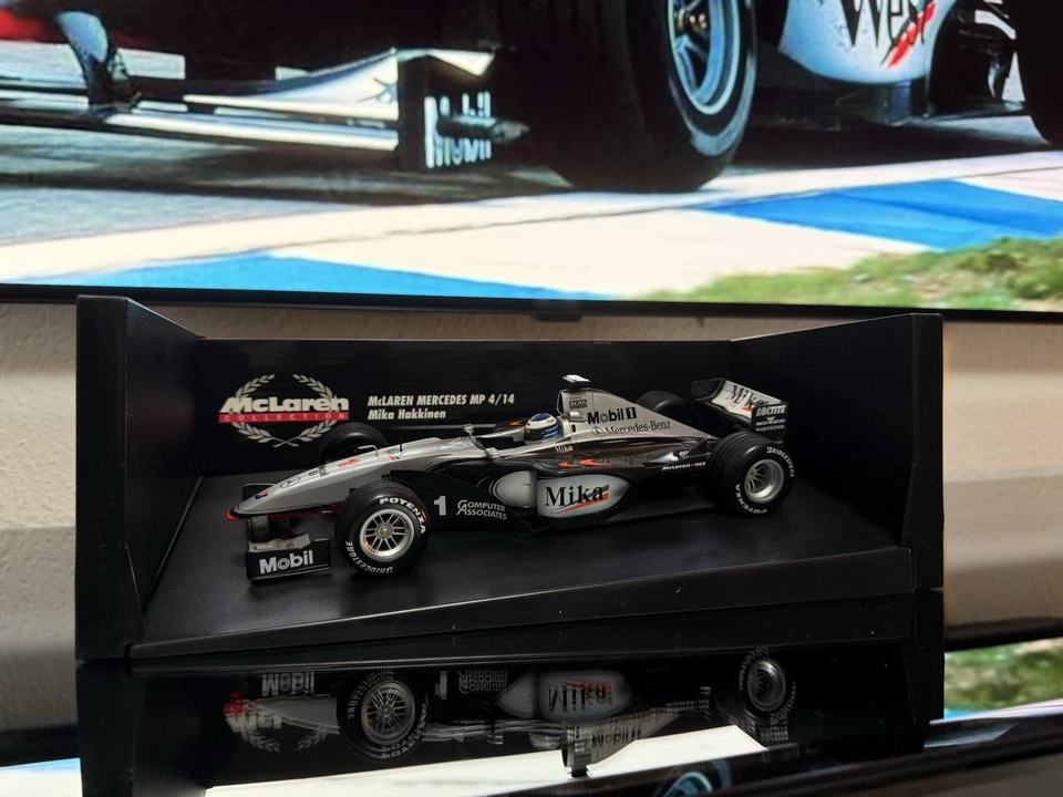 McLAREN Mercedes MP4/14 Mika Hakkinen 1998 World Champion Minichamps 1:18 in Original Box - Image 3 of 4