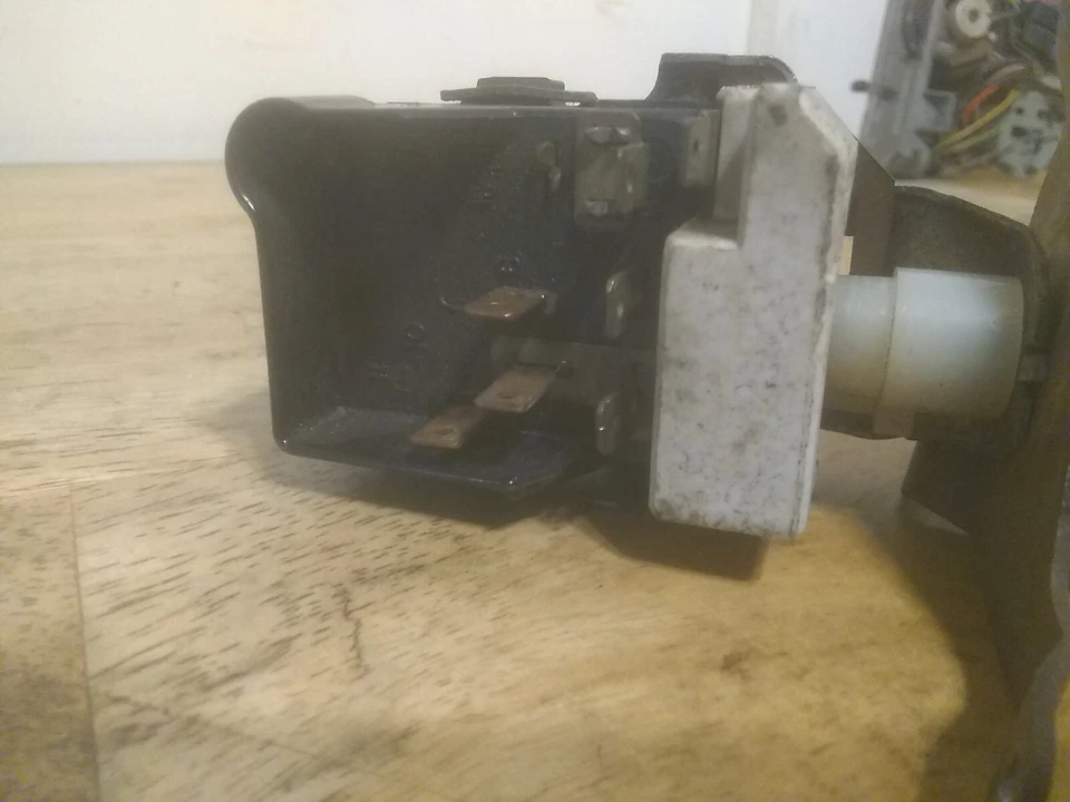 Interruptor de lámpara de faros gm cadillac 1973-1977 perilla de 7 terminales OEM Foto 2 de 4