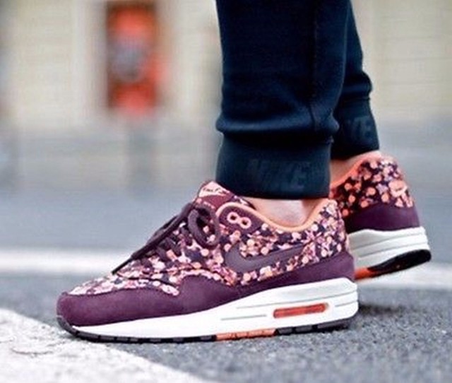 women's nike air max 1 liberty