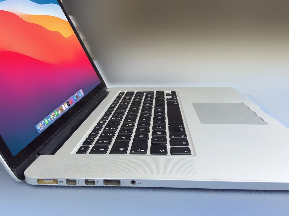 Apple MacBook Pro 15" 2013 · i7 · 8GB · 256GB, photo 3 sur 5