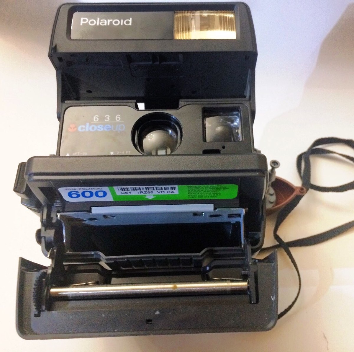 VINTAGE POLAROID 636 CLOSE UP INSTANT CAMERA WITH A BOX | eBay VINTAGE POLAROID 636 CLOSE UP INSTANT CAMERA WITH A BOX | eBay