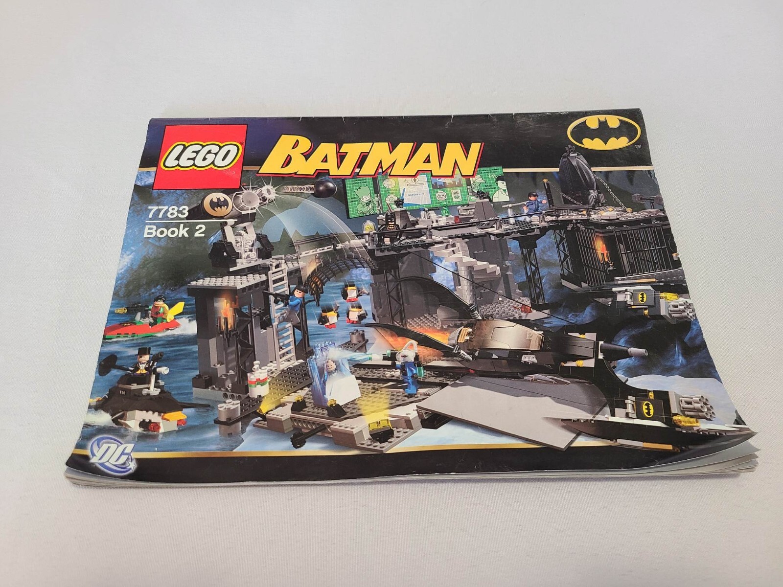 Lego Batcave Penguin Lego 7783 Instructions LEGO The Batcave: The Penguin  And Freeze's Invasion Set 7783