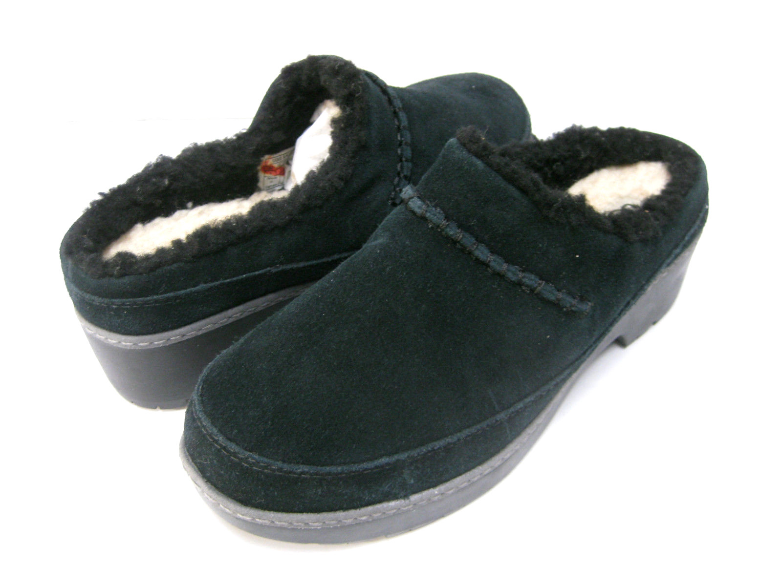 UGG LYNWOOD WOMEN CLOSED TOE CLOGS 