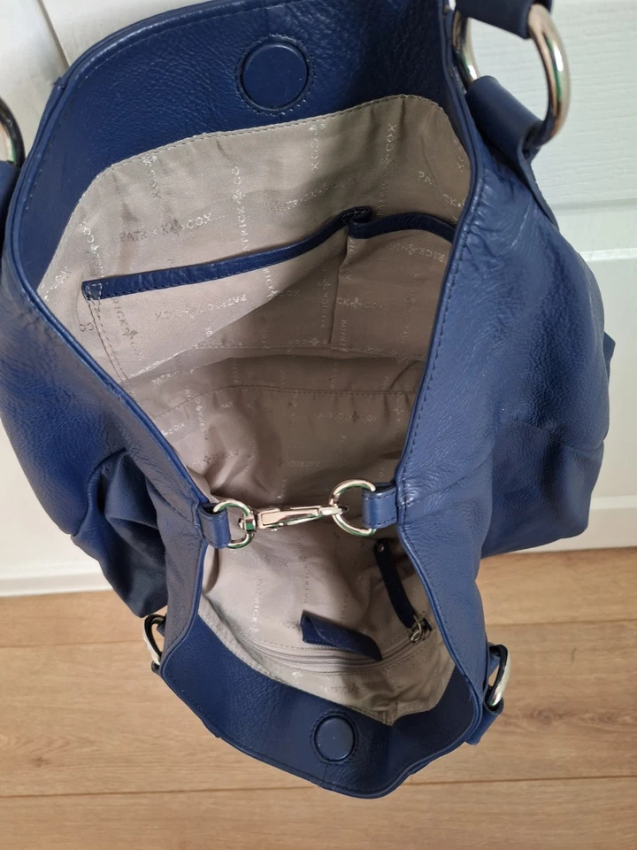 Navy Blue Leather Handbag. Large Tassel On Front. - Image 3 of 3