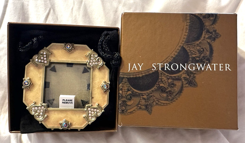 Jay Strongwater Octagon Frame Eva Swarovski Heart Crystal Enamel Yellow Mint Box