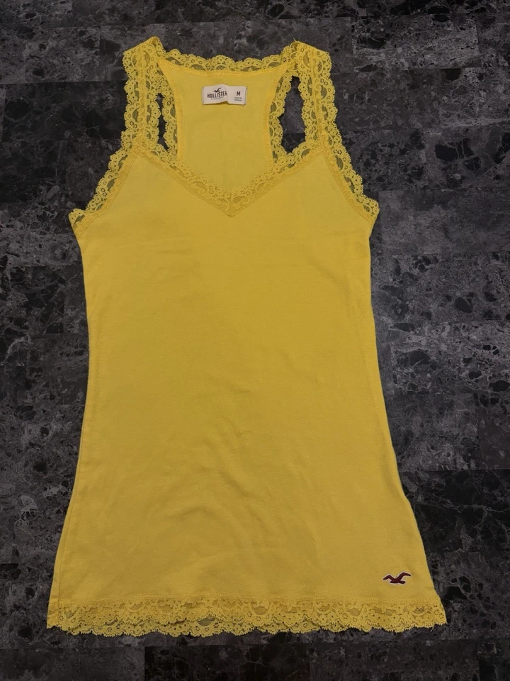 Hollister Lace Trim Tank Top Medium Butter Yellow Cami Y2K Fairycore Vintage - Image 2 of 4